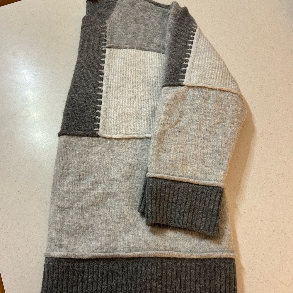 Women’s sweater